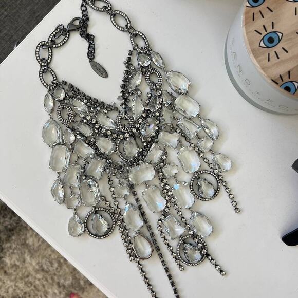 NEW $269 Chico's Chunky Silver Rhinestone Chain Statement Necklace - Picture 4 of 5